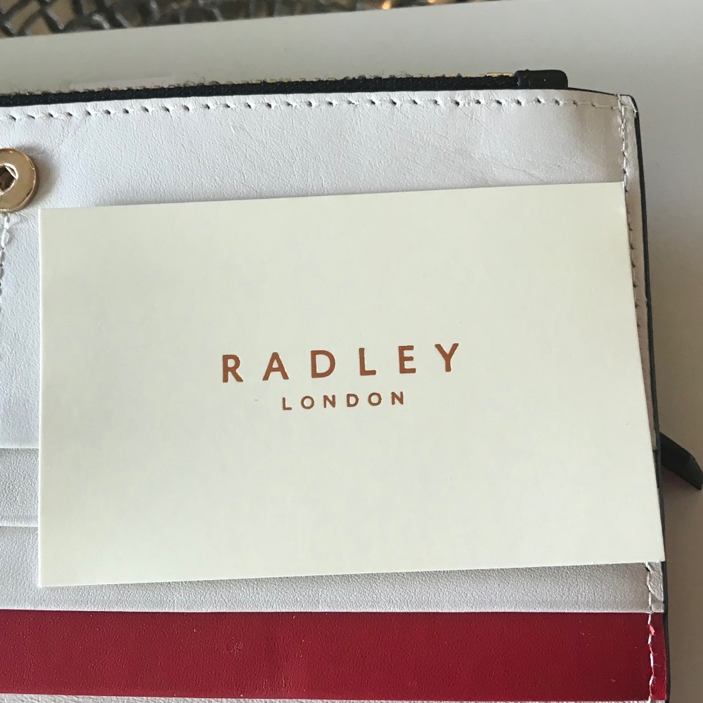 RADLEY FACE TO FACE LARGE ZIP TOP BIFOLD MATINEE - Picture 11 of 12